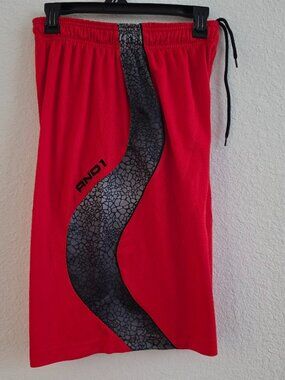 NWT Mens Basketball Shorts by And1.**Elastic Waist Size S.